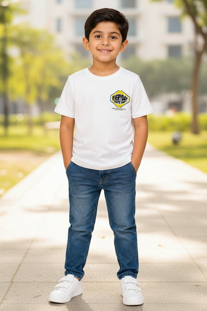 Doreme boys white T-shirt with Everyday print