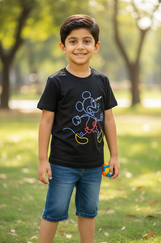 Doreme Disney Mickey Mouse boys T-shirt in black with line art print