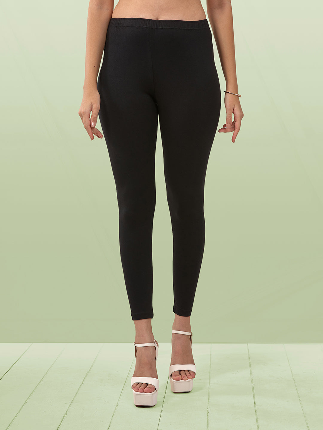11-BLACK