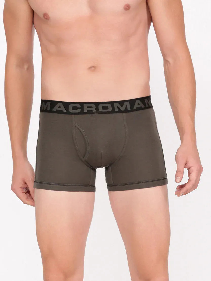 Rupa Macroman men's olive cotton trunk worn by a model, front view