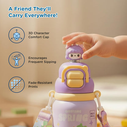 Child opening the Mee Mee Oasis sipper cup with one hand, easy to operate